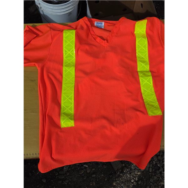 New- XL Safety Shirt Short Sleeves