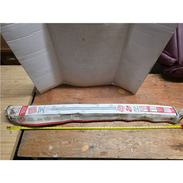 Adjustable support column