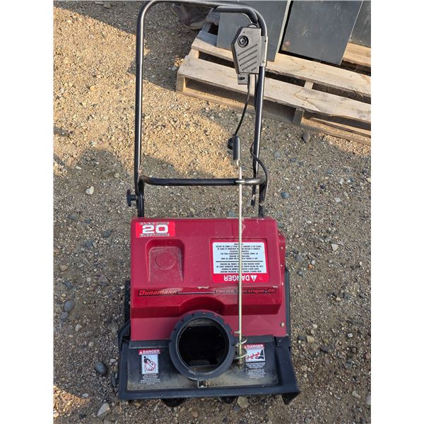Dynamark Snow blower- untested