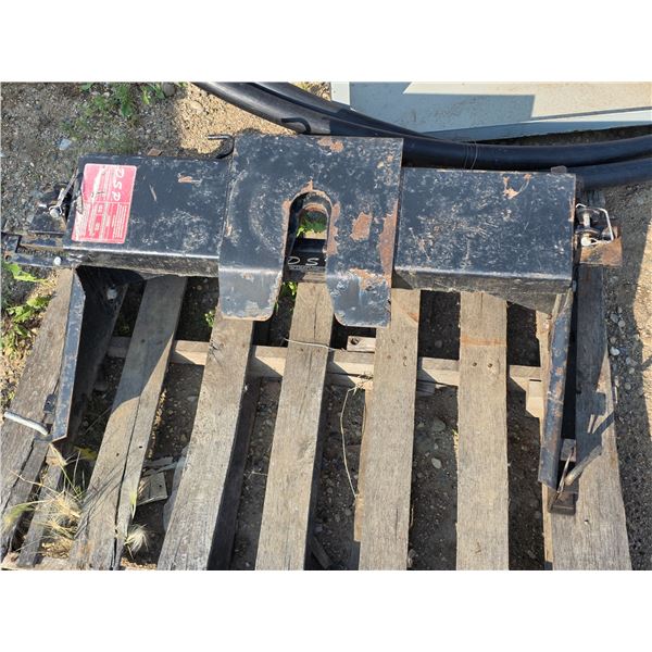 5 wheel hitch with no rails