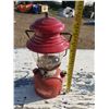 Image 1 : Vintage Coleman Model 200 Gasoline Lantern (Red)