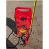 Image 2 : Flo n' Go Dura Max Gasoline 53L Cap Good Condition