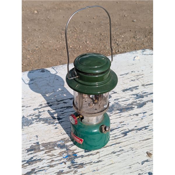 Model 335 Sport Lite Coleman Lamp Vintage w/ Original box