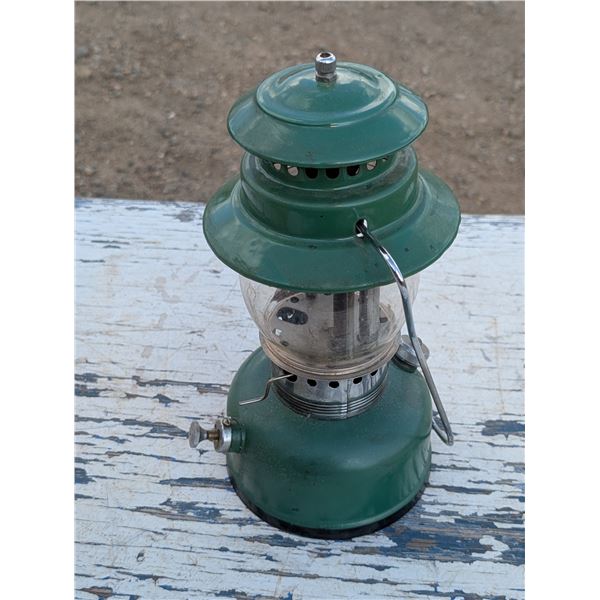 Ash Flash Model: No.1010 Single Mantle Gasoline Lantern W/ Original box