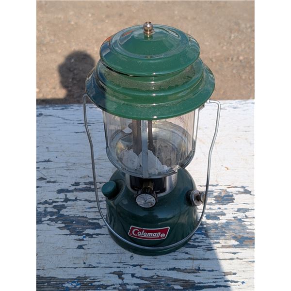 Coleman Lamp Model 220J w/ Pyrex Glass and Container