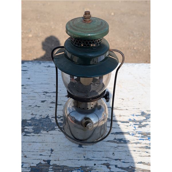 Coleman Sport Lite No.242-B Instant Lighting Gas Lantern