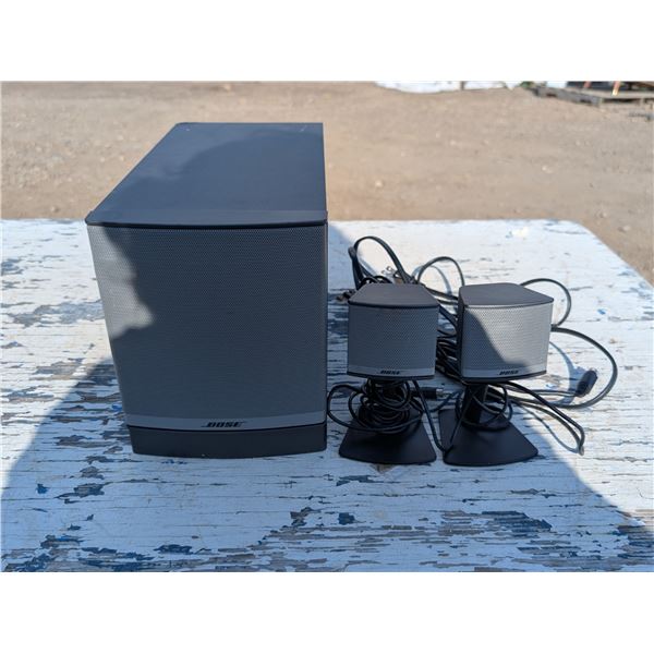 BOSE 3 Companion Speaker Set Ser. No. 040279Z70940963AC