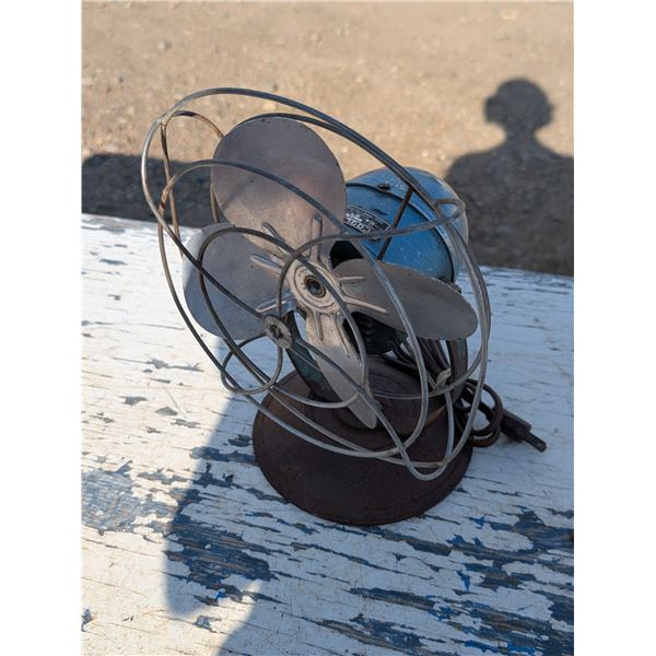 Vintage "The Cooler" Metal Desk fan Model D.B. (Not tested)