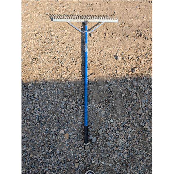 Good Condition Aluminum Landscape Rake (power Fist)