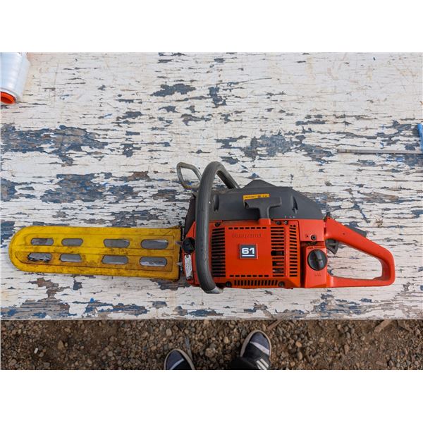 Husqvarna 61 Chain Saw LM51288-1 (not Tested) w/ blade Case