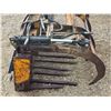 Image 2 : Grapple for a skid steer- 5ft