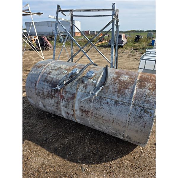 Double compartment 500 gallon fuel tank with stand and 2 hoses