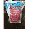 Image 1 : 2/3 of 50 lb / 227 kg Bag of Mapei Novaplan Easy Prep Self-Leveling Underlayment
