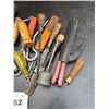 Image 2 : Box of tools