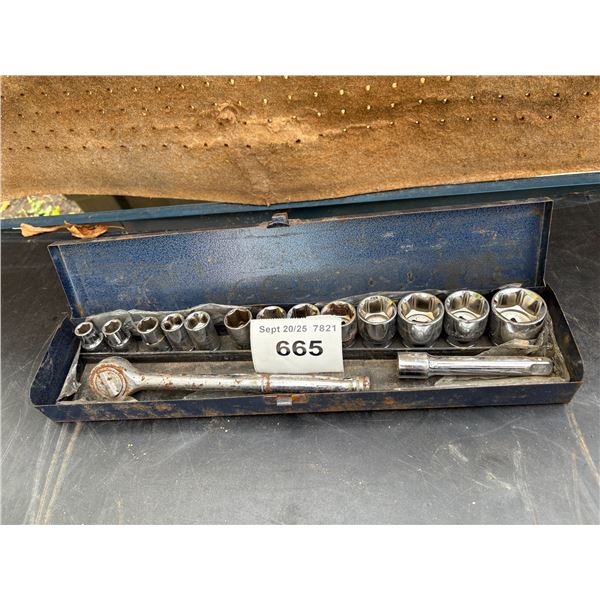 Vintage 1/2” socket set