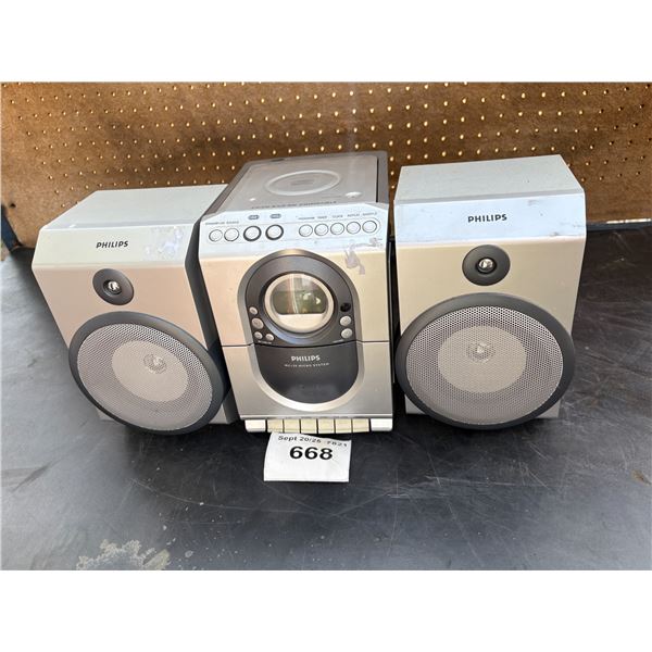 3 piece Philips stereo set