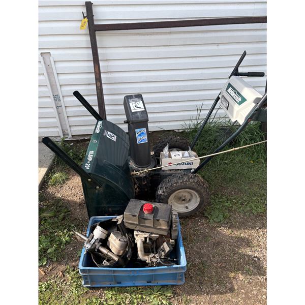 Mastercraft snowblower (crank broken) All engine parts are included plus replacement crankshaft and 