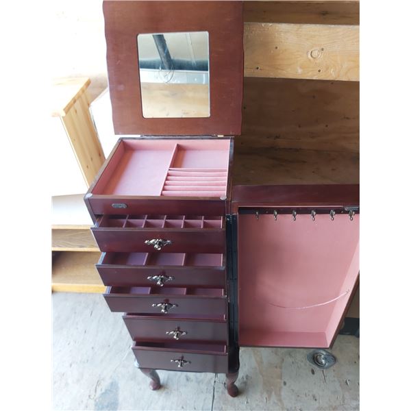 Jewelry armoire\Jewerly cabinet