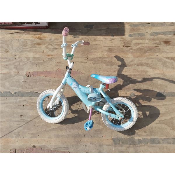 Children`s bicycle (Frozen-themed)