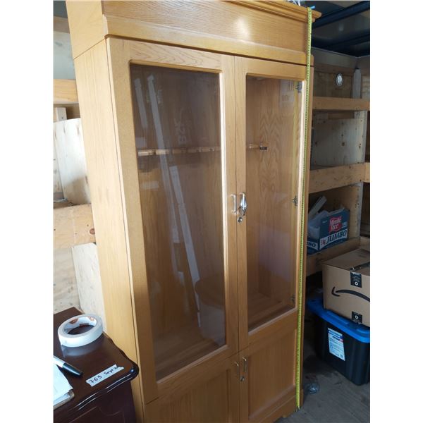 Cabinet with glass door