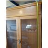 Image 3 : Cabinet with glass door