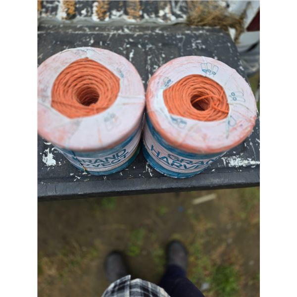 lot 832 2 rolls 9000 twine