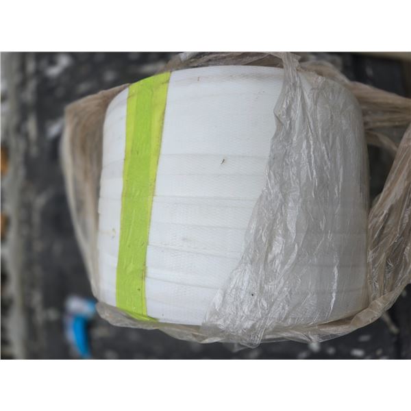 lot 834 roll of 1/2 inch vinyl banding