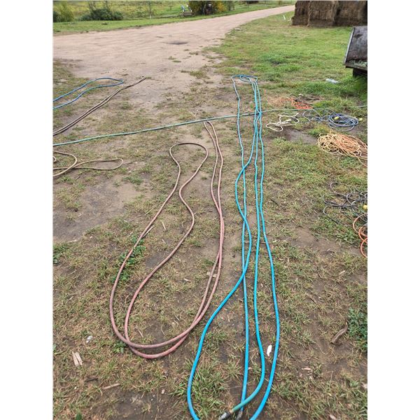 lot 841 50 and 100 foot air hoses. hole in 1