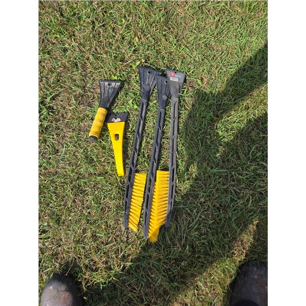 lot 853 5 windshield scrapers
