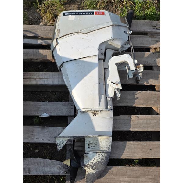 Boat motor- Chrysler 15- untested