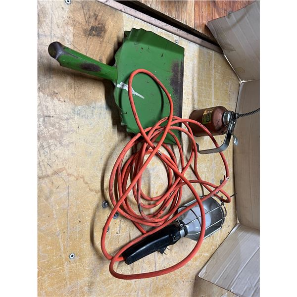 Miscelleneous Items (Pump Oiler, Head lamp, Metal Dustpan, Lamp holder)