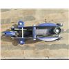 Image 1 : Hydraulic floor jack (Blue)