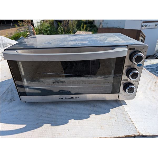 Hamilton Beach Toaster Oven Model 31809C (Works) 17"x9"x12"