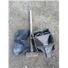 Image 1 : Sledge Hammer, Work Bag, and Knee Pads (Fine Condition)