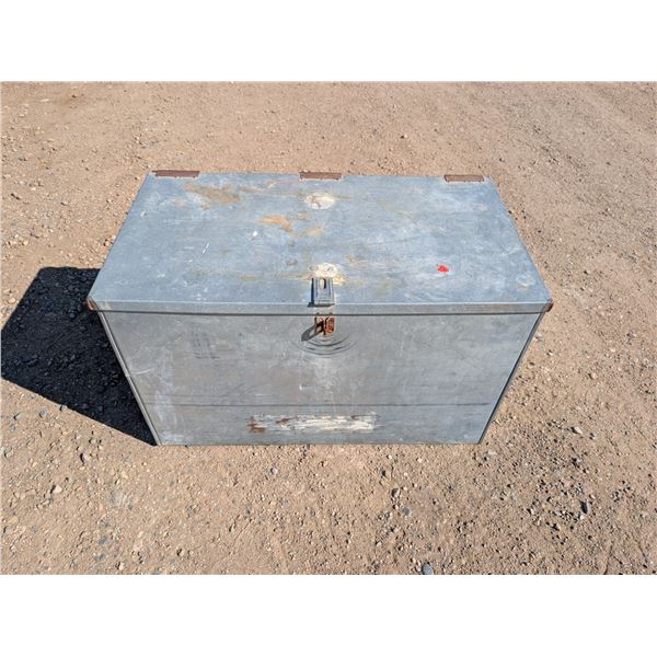Metal Tool Chest (34"x21", ok Condition)