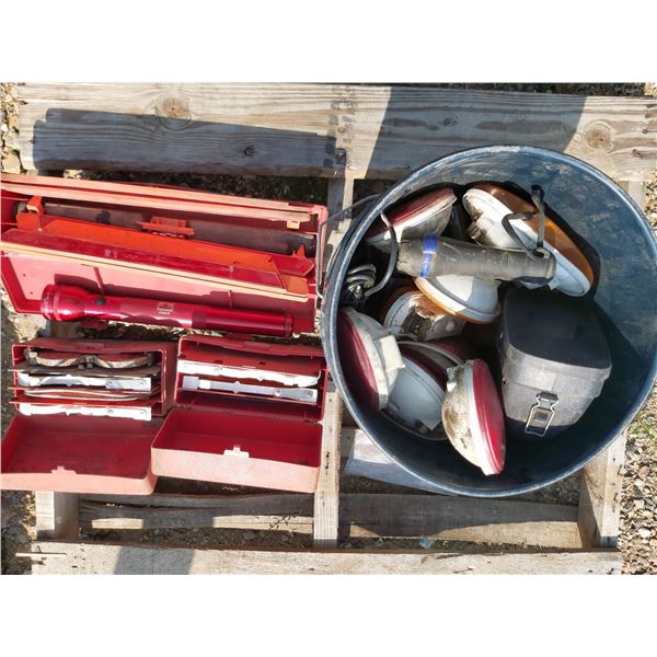 Automotive accessories (Safety gear, misc. flash lights)