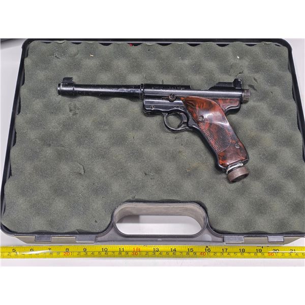 Crossman air pistol .22cal pellet with case