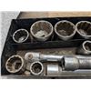 Image 3 : 3/4 Reversible Ratchet Handle Socket Set w/ case (Fine Condition)