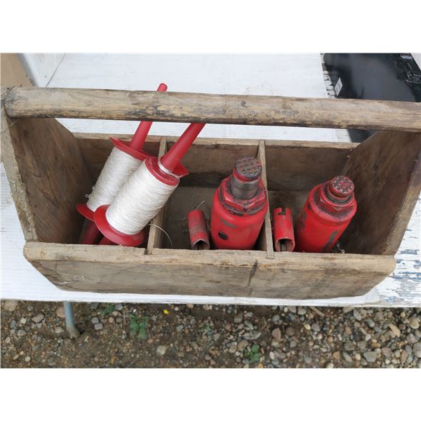 Misc. of workshop items (hydraulic bottle jacks)