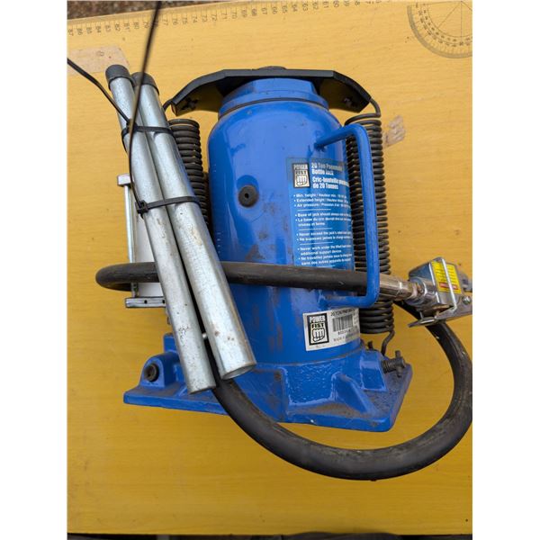 20 TON Pneumatic Bottle Jack Power fist (Great Condition)