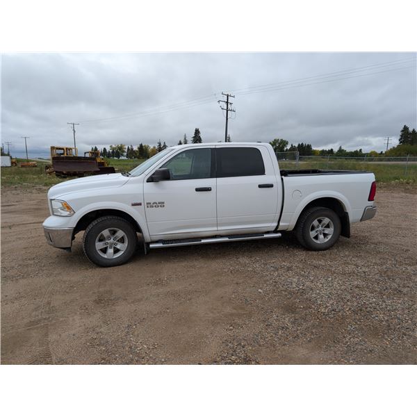 2017, DODGE RAM 1500 CREW CAB 4WD, Truck VIN 1C6RR7LT0HS571068