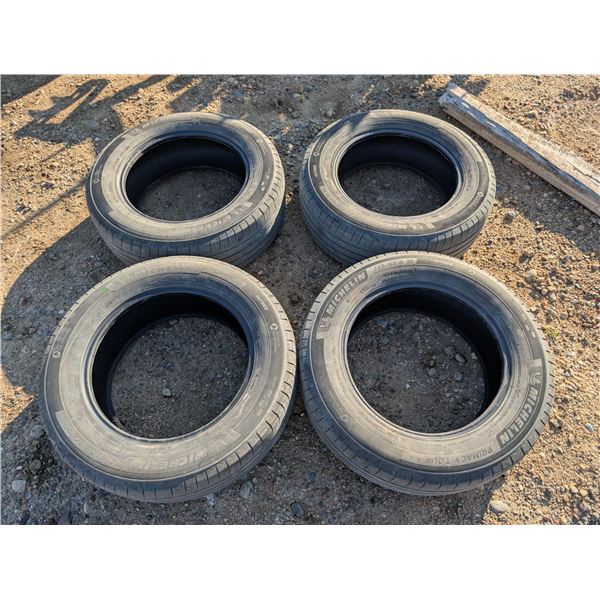 Set of 25,000KM Used Tires (Michelin 235/65 R 18) Good Condition