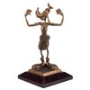 Image 1 : A “Goofy Gymnastics” Statuette.