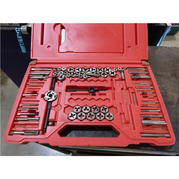 Snap-On Tap & Die Set in Hard Case (incomplete)
