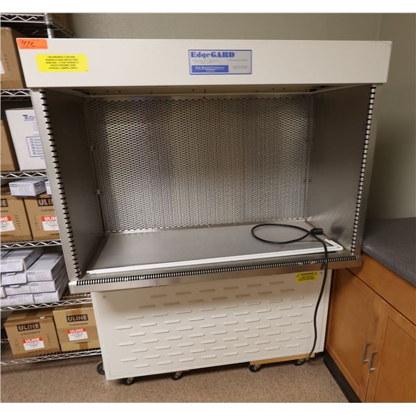Baker EdgeGARD EG-4252 Lab Hood Clean Bench 50" x 22" x 68"H