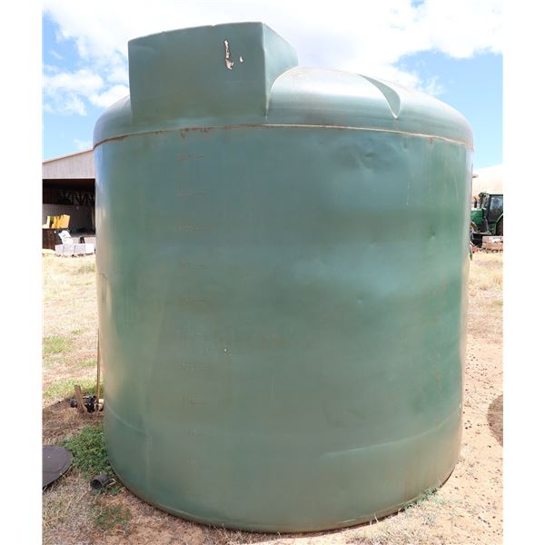 Large 2200 Gallon Plastic Fertilizer Tank w/ Base Spigot