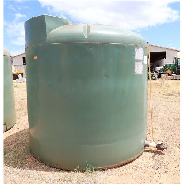 Large 2200 Gallon Plastic Fertilizer Tank w/ Base Spigot