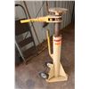 Image 1 : Trailer Stabilizing Jack Stand