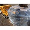Image 2 : Contents of Pallet: Multiple Plastic Planting Pots