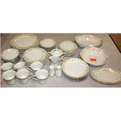 Signature Collection Fine China Made in Japan